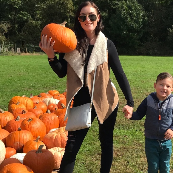 Suede / fur vest - Picture 1 of 4